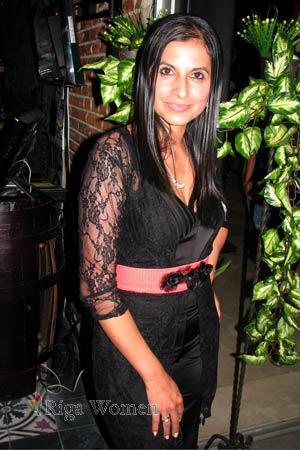 144557 - Monica Maria Age: 43 - Colombia