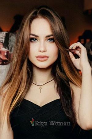 203026 - Alexandra Age: 23 - Russia