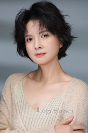 221490 - Elina Age: 45 - China