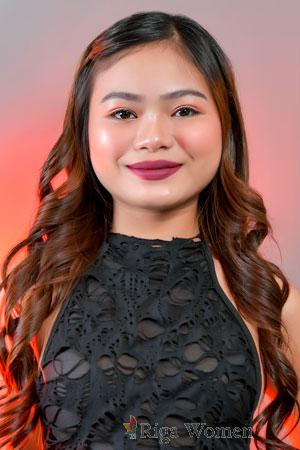 223852 - Jeramae Age: 19 - Philippines