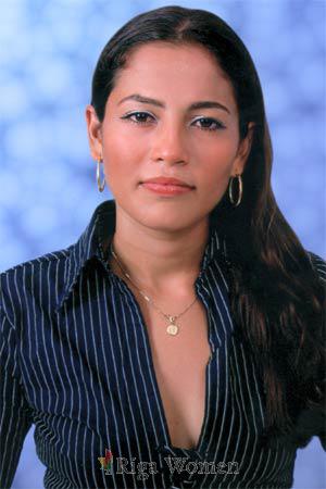 68634 - Yanis Age: 34 - Colombia